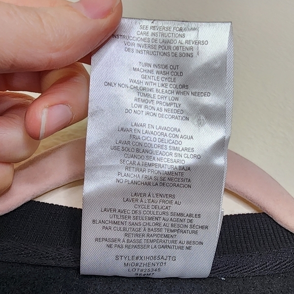 Schitts Creek Moira Rose Christmas Sweatshirt S - Picture 4 of 5